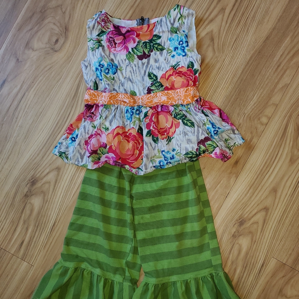 Persnickety outfit